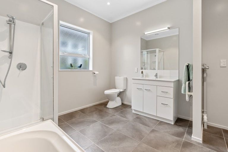 Photo of property in 6 West Avenue, Saint Clair, Dunedin, 9012