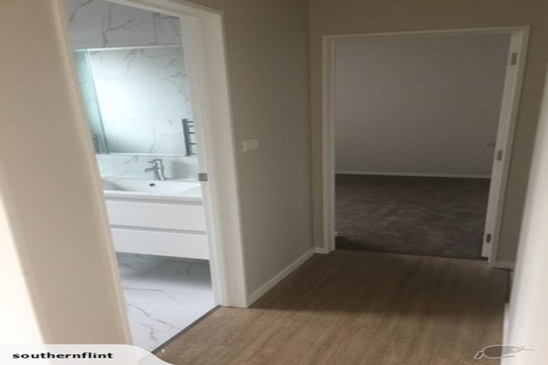 Photo of property in 17 Mangatiti Street, Papakura, 2110