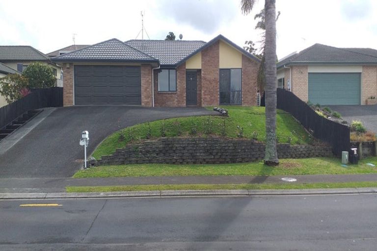 Photo of property in 20 Tauranga Place, Orewa, 0931