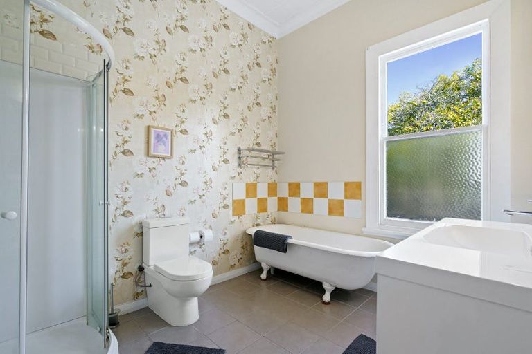 Photo of property in 41 Queen Street, Cambridge, 3434