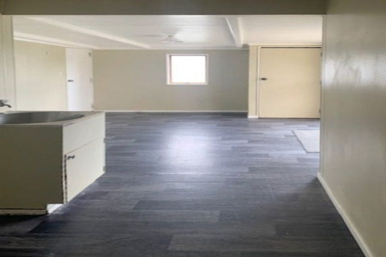 Photo of property in 21 Flower Street, Bulls, 4818