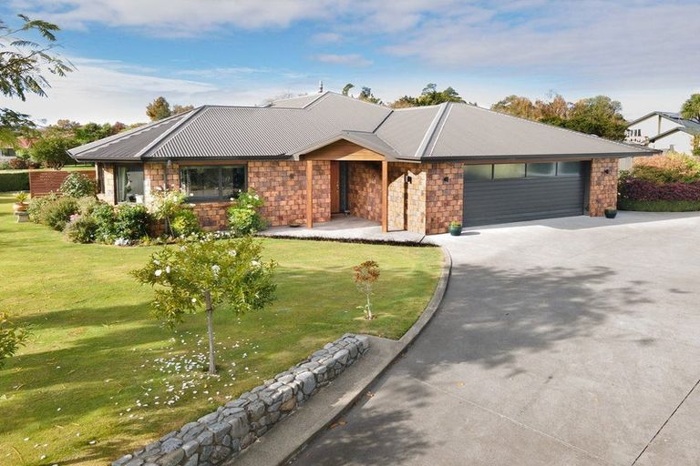 Photo of property in 7 Melody Place, Marton, 4710
