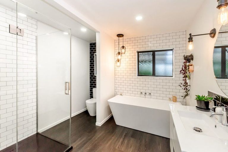 Photo of property in 36 Hollis Road, Paraparaumu Beach, Paraparaumu, 5032