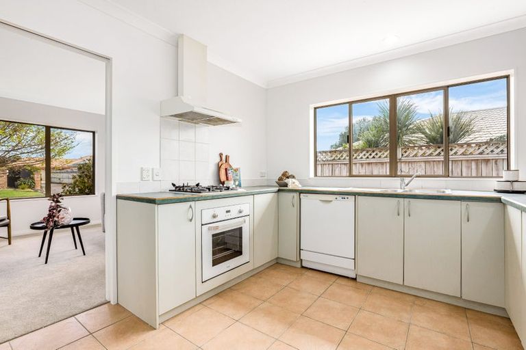 Photo of property in 2 Terry Lane, Paraparaumu Beach, Paraparaumu, 5032