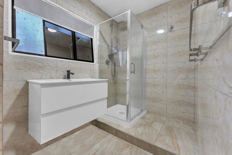 Photo of property in 3/21 Northall Road, New Lynn, Auckland, 0600