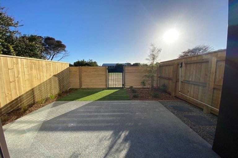 Photo of property in 43 Ron Deal Way, Epuni, Lower Hutt, 5011