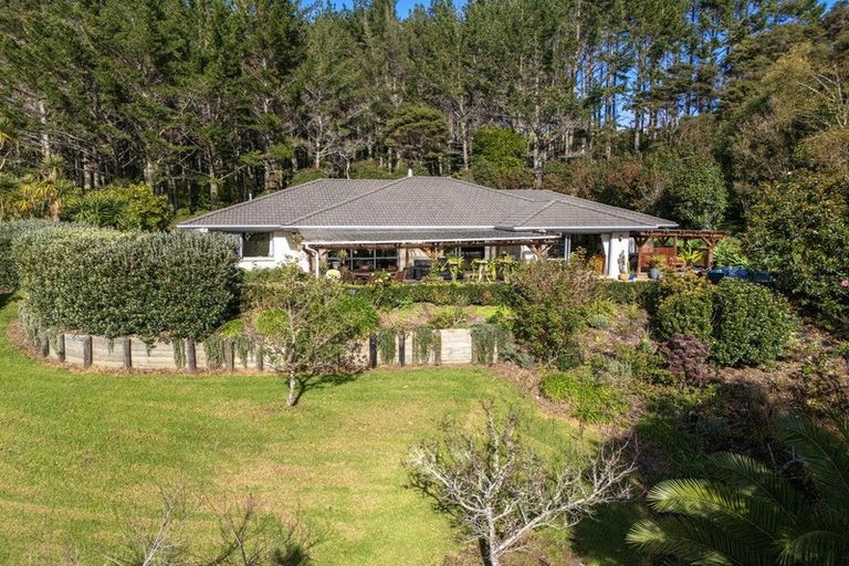 Photo of property in 42 Urumaraki Avenue, Helensville, 0800