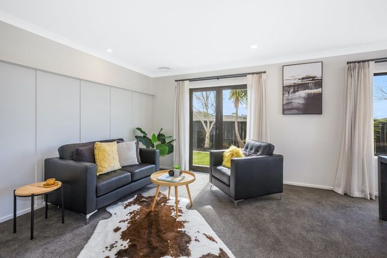 Photo of property in 96 Navigation Drive, Whitby, Porirua, 5024