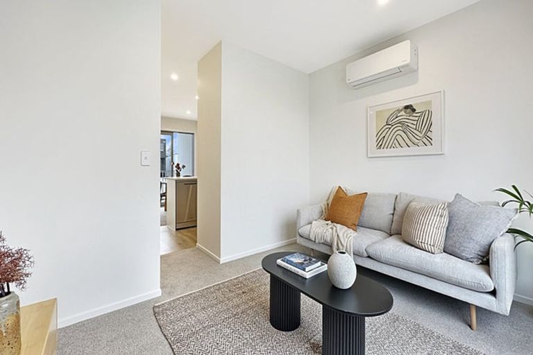 Photo of property in 79 Ngae Place, Mangere East, Auckland, 2024