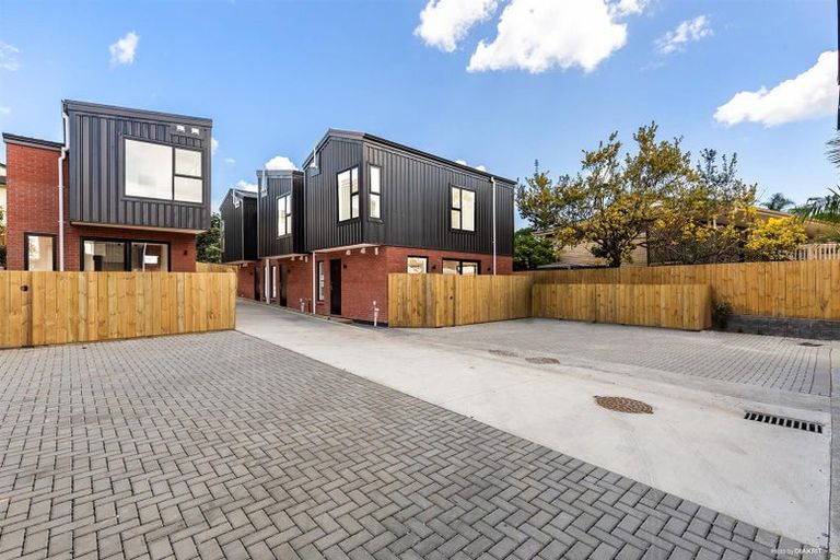 Photo of property in 24 Carnoustie Drive, Wattle Downs, Auckland, 2103