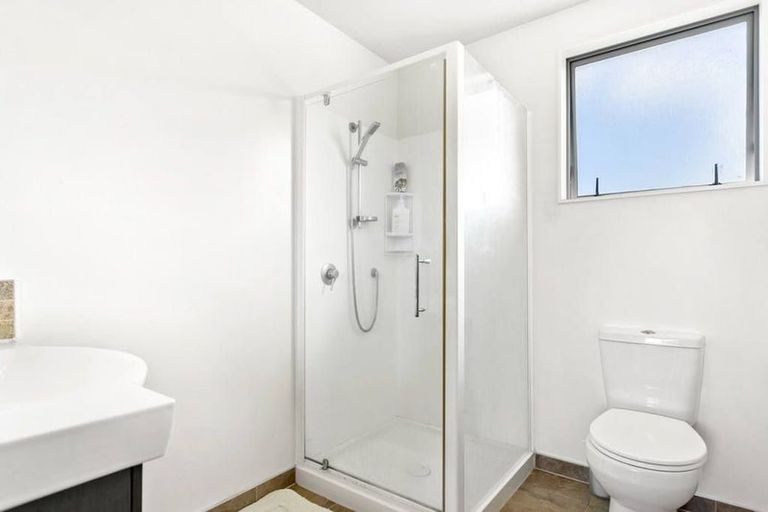 Photo of property in 6/1 Gracechurch Drive, Flat Bush, Auckland, 2016