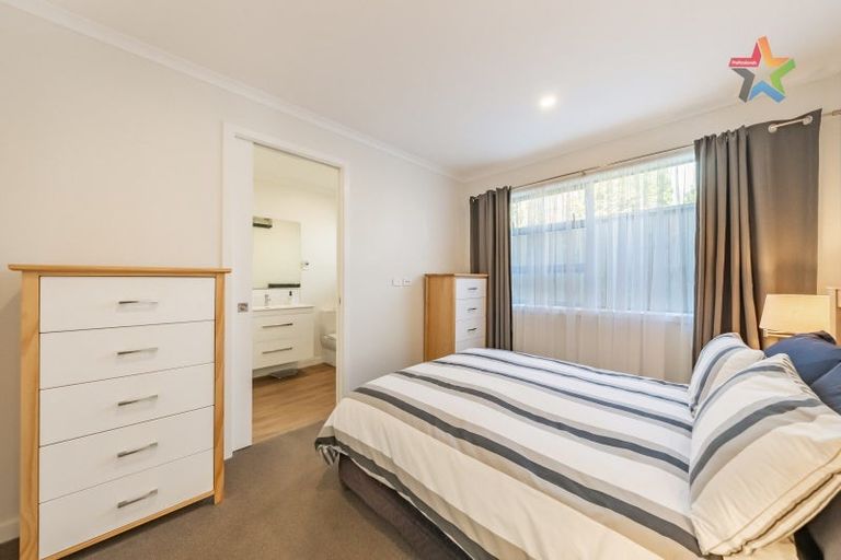 Photo of property in 5 Tarata Lane, Avalon, Lower Hutt, 5011