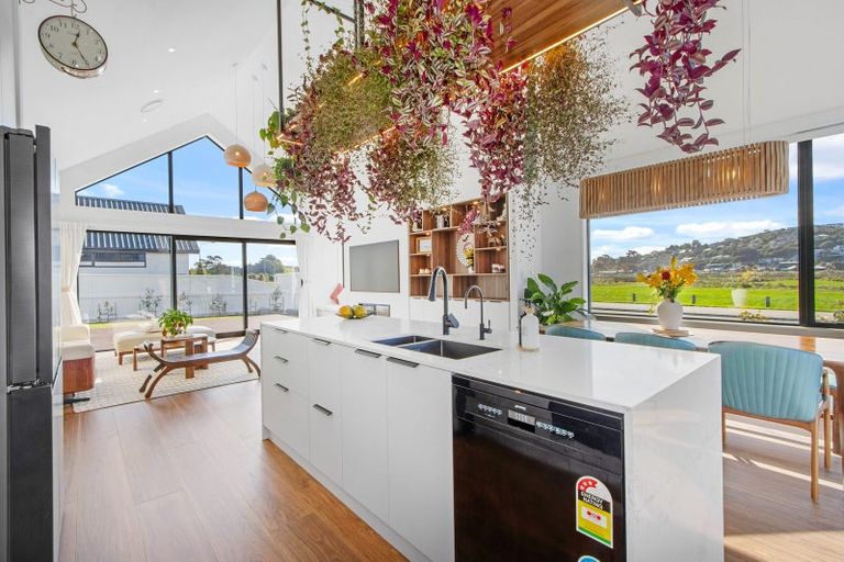 Photo of property in 2 Emeline Chapman Drive, Cracroft, Christchurch, 8022