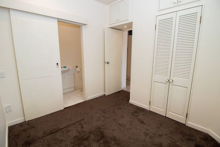Photo of property in Regency Apartments, 5b/49 Manners Street, Te Aro, Wellington, 6011