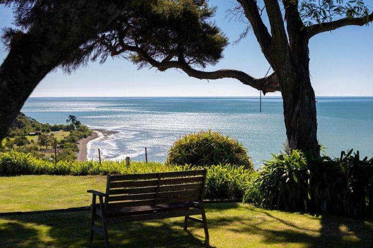 Photo of property in 15 Aporo Road, Ruby Bay, Upper Moutere, 7173