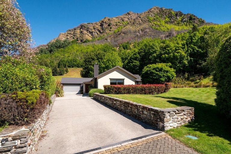 Photo of property in Butel Park, 6 Mace Lane, Arrowtown, 9302