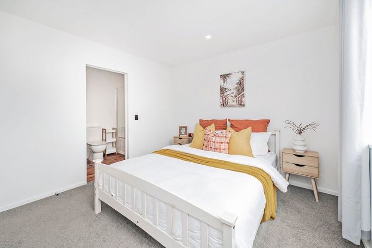 Photo of property in 12 Miromiro Street, Broomfield, Christchurch, 8042