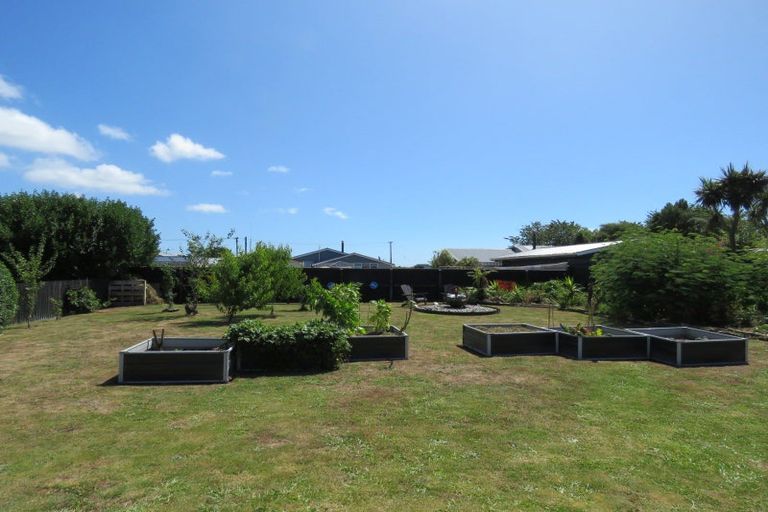 Photo of property in 8 Romilly Street, Westport, 7825