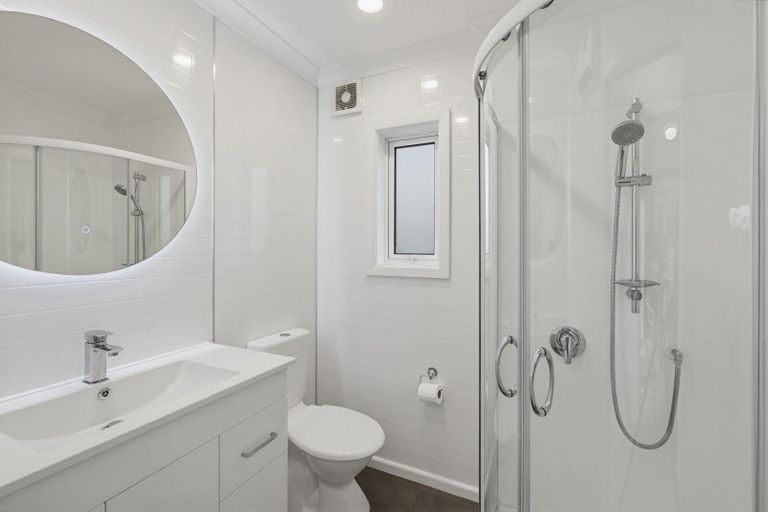 Photo of property in 16 Allen Road, Raumati Beach, Paraparaumu, 5032