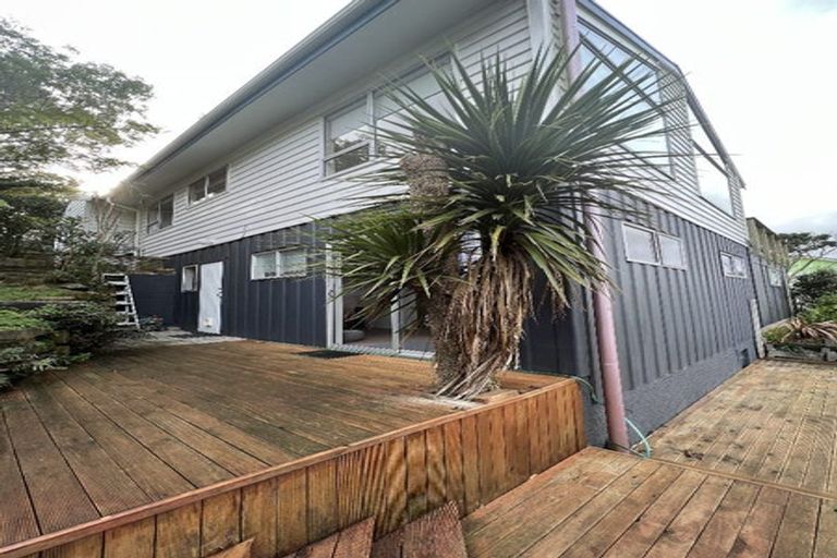 Photo of property in 12 Buxton Avenue, Karori, Wellington, 6012