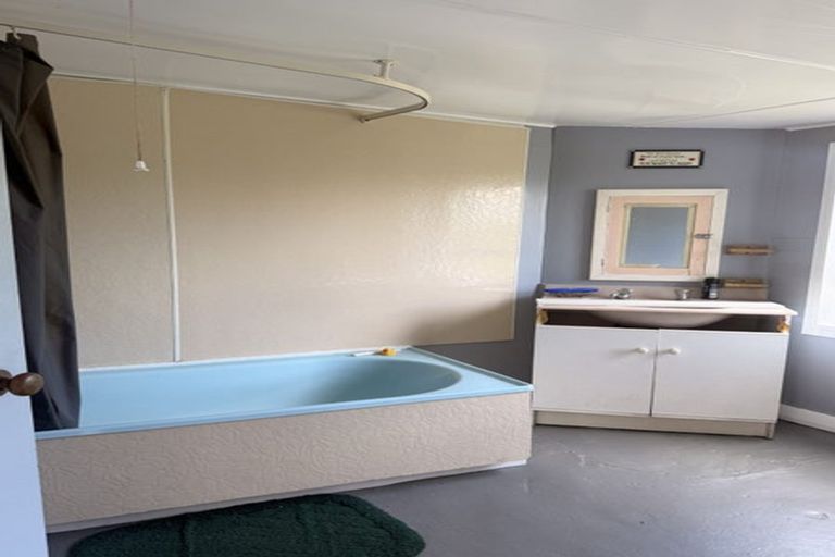 Photo of property in 50 Wilkin Street, Waimate, 7924