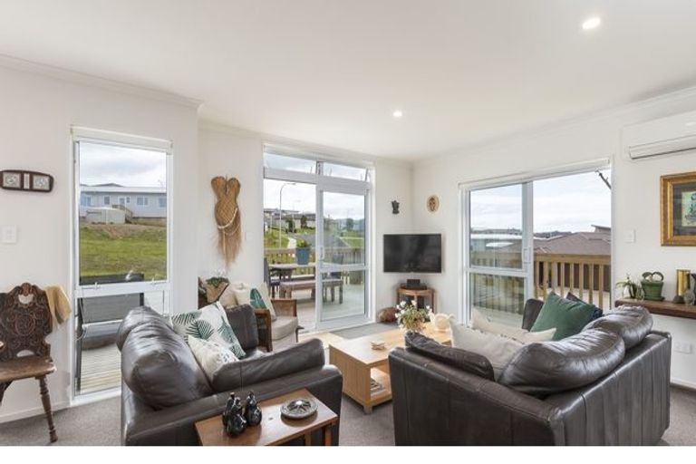 Photo of property in 34a Weka Street, Mangawhai, 0505