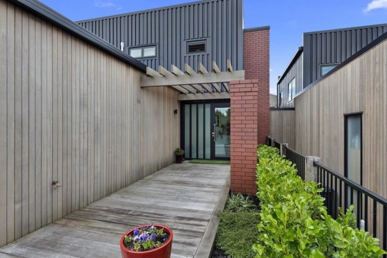 Photo of property in 27u2 Joffre Street, Frankton, Hamilton, 3204