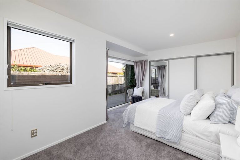 Photo of property in 1/87 Merrin Street, Avonhead, Christchurch, 8042