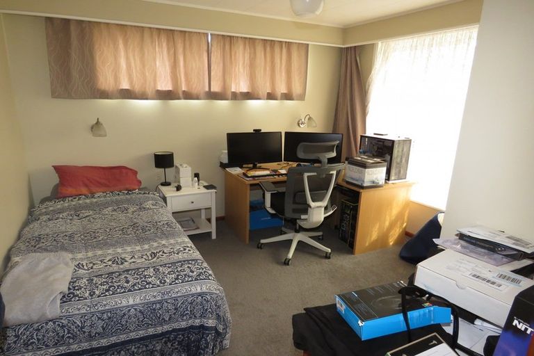 Photo of property in 90 Queen Street, Westport, 7825