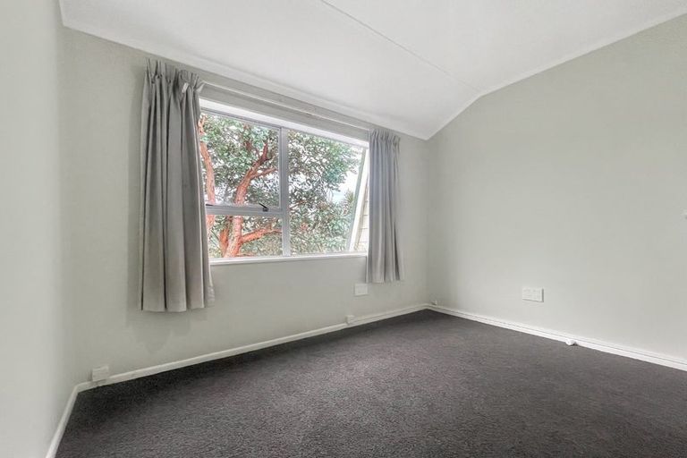 Photo of property in 1 Trilids Lane, Churton Park, Wellington, 6037