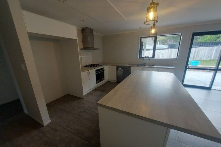 Photo of property in 8 Waimanu Place, Ruakaka, 0116