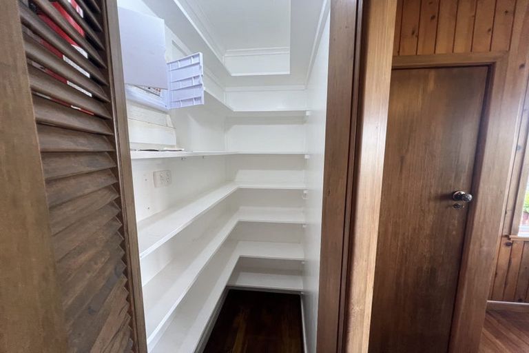 Photo of property in 41 Montgomery Avenue, Rothesay Bay, Auckland, 0630