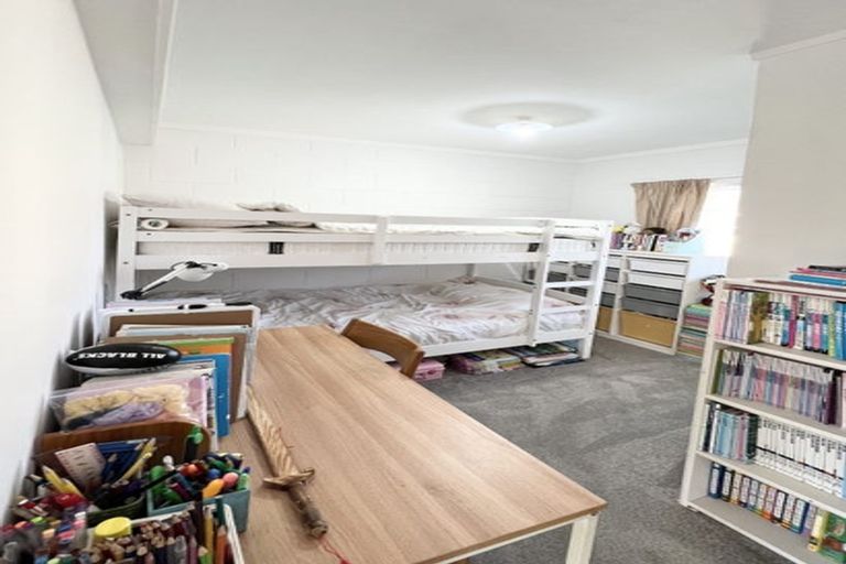 Photo of property in 9/1 Glen Road, Browns Bay, Auckland, 0630