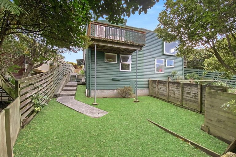 Photo of property in 33a Cambrian Street, Churton Park, Wellington, 6037