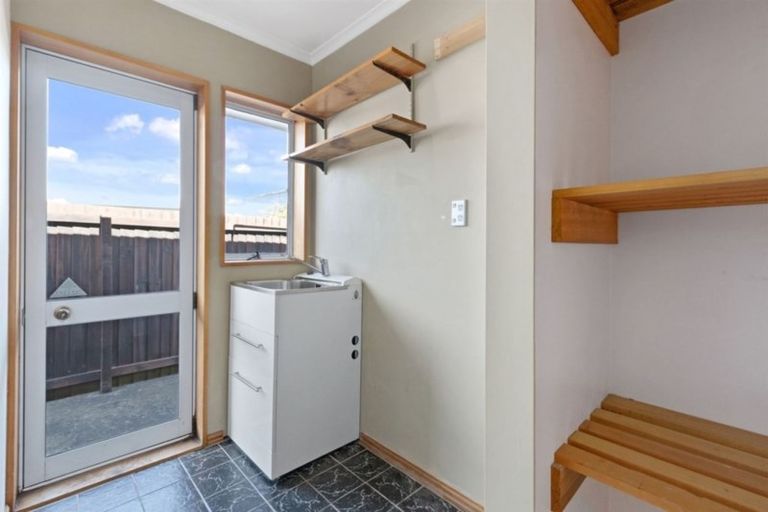 Photo of property in 33 Kirsten Place, Parklands, Christchurch, 8083