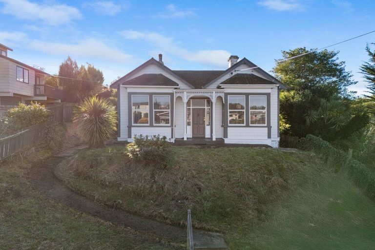 Photo of property in 39 Argyle Street, Mornington, Dunedin, 9011