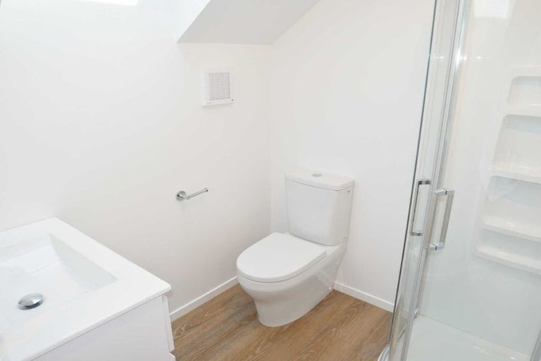 Photo of property in 2/23 Hills Road, Edgeware, Christchurch, 8013
