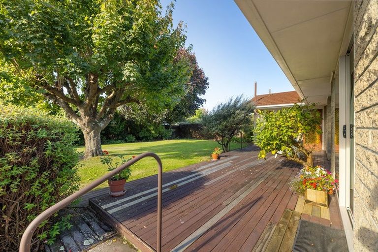 Photo of property in 6 Walden Place, Bryndwr, Christchurch, 8053