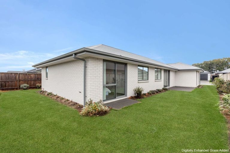 Photo of property in 22 Croydon Street, Woodend, 7610