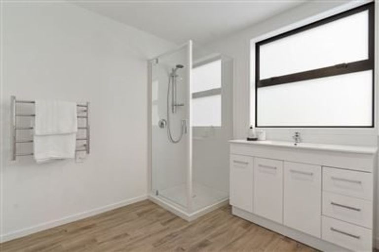 Photo of property in 4/155 Bucklands Beach Road, Bucklands Beach, Auckland, 2012