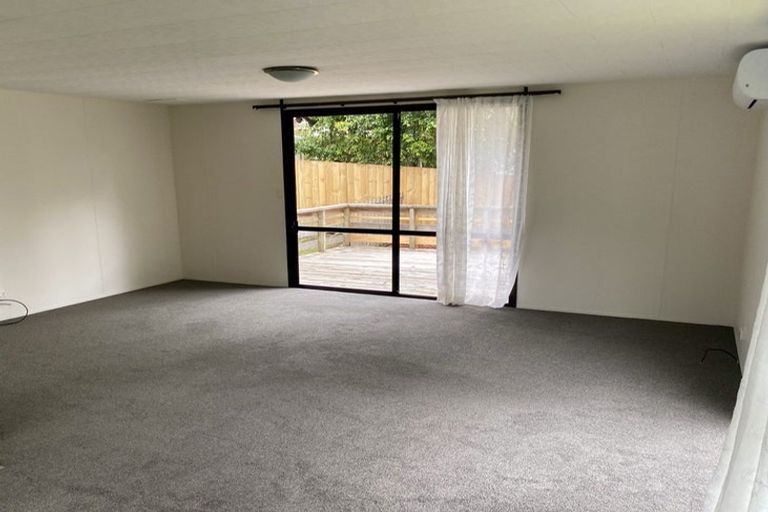 Photo of property in 23 Midgley Road, West Harbour, Auckland, 0618