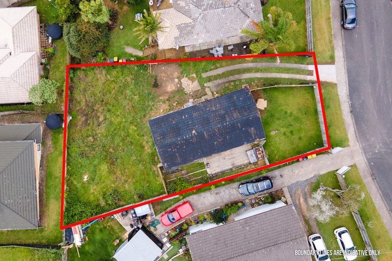 Photo of property in 15 Doone Place, Massey, Auckland, 0614