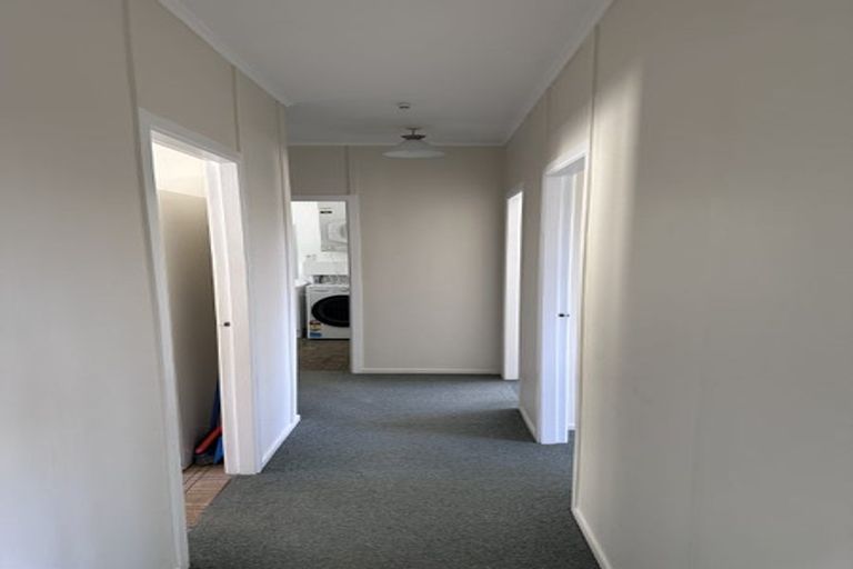 Photo of property in 20u5 Saint Michaels Crescent, Kelburn, Wellington, 6012