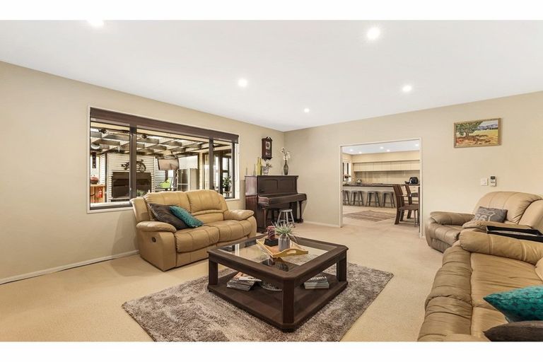 Photo of property in 4 Melville Crescent, Rolleston, 7614