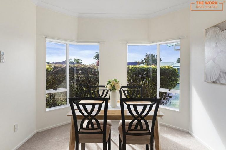 Photo of property in 6 Aristoy Close, Conifer Grove, Takanini, 2112