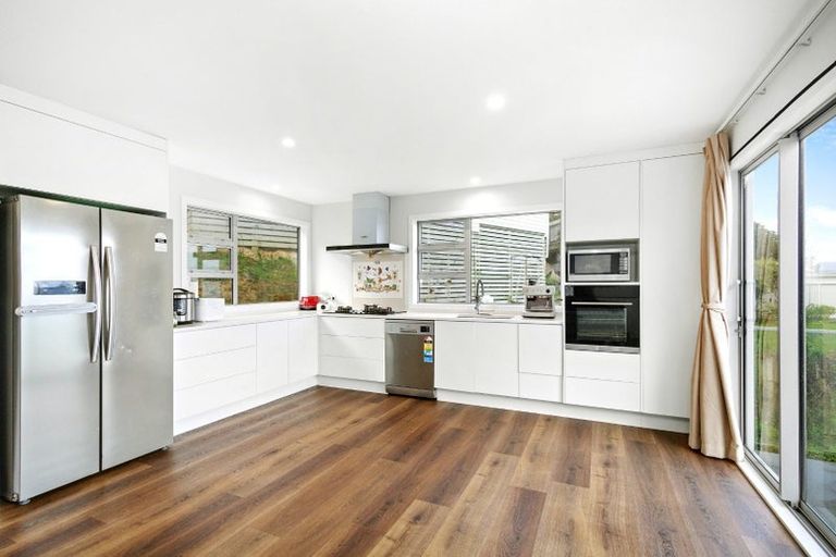Photo of property in 4 Homebush Road, Khandallah, Wellington, 6035
