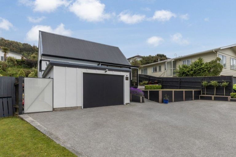 Photo of property in 32 Thimble Lane, Whitby, Porirua, 5024