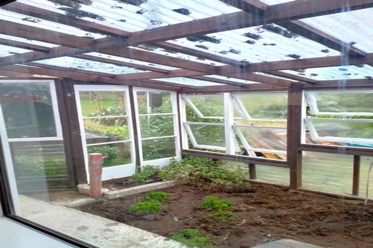 Photo of property in 76 Kekeua Road, Warea, New Plymouth, 4381