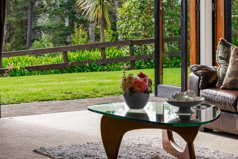 Photo of property in 206 Trigg Road, Kumeu, 0891