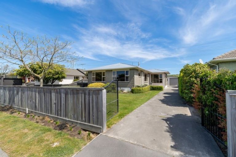 Photo of property in 33 Boston Avenue, Hornby, Christchurch, 8042